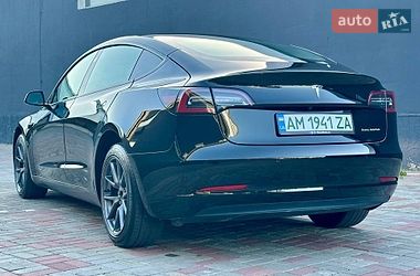 Седан Tesla Model 3 2022 в Житомирі
