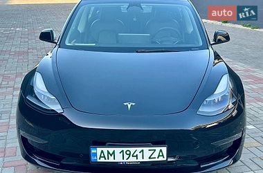 Седан Tesla Model 3 2022 в Житомирі