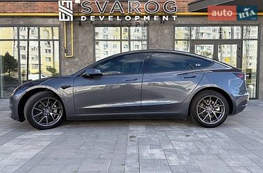 Седан Tesla Model 3 2022 в Виннице