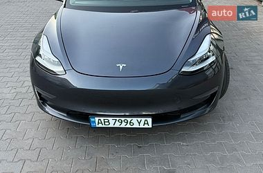 Tesla Model 3  2020