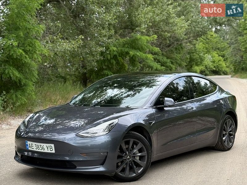 Tesla Model 3 2020 Tesla Model 3 2020