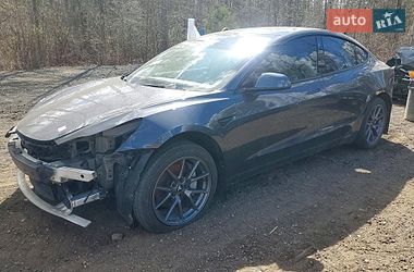 Tesla Model 3  2023