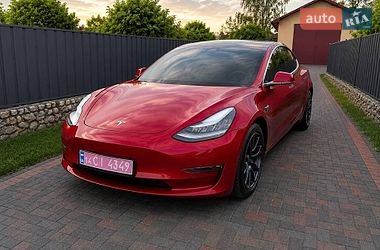Tesla Model 3  2018