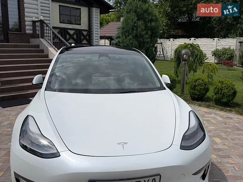 Tesla Model 3 2023