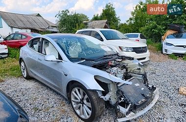 Tesla Model 3  2018