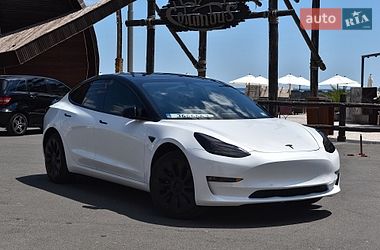 Tesla Model 3 2020