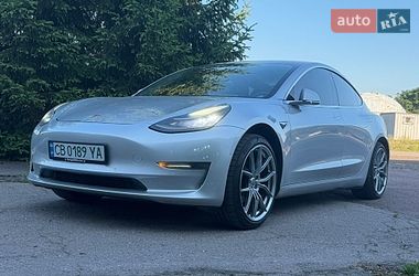 Tesla Model 3  2018