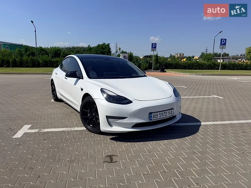Tesla Model 3 2020