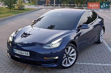 Tesla Model 3  2018