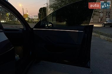 Седан Tesla Model 3 2024 в Дніпрі