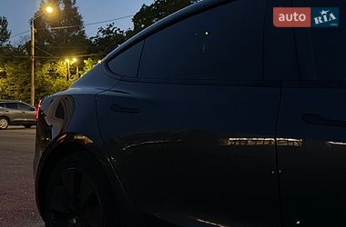 Седан Tesla Model 3 2024 в Дніпрі