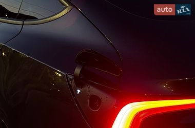 Седан Tesla Model 3 2024 в Дніпрі
