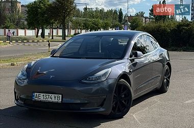 Tesla Model 3 2018