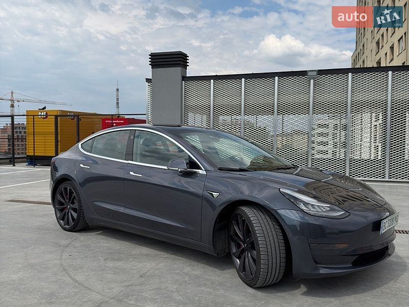 Седан Tesla Model 3 2019 в Львове фото 6 Седан Tesla Model 3 2019 в Львове