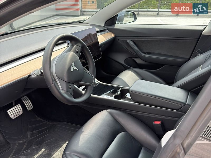 Седан Tesla Model 3 2019 в Львове фото 8 Седан Tesla Model 3 2019 в Львове