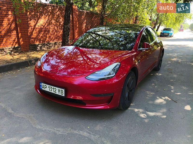 Tesla Model 3 2019