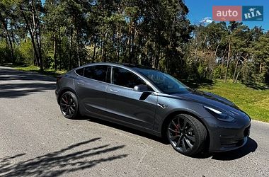Tesla Model 3 2019