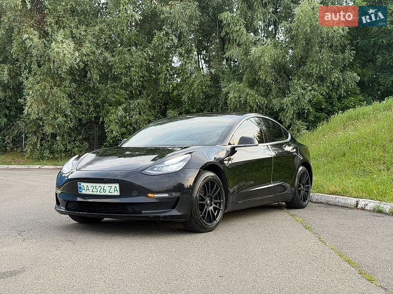 Tesla Model 3 2018