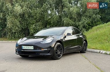 Tesla Model 3  2018