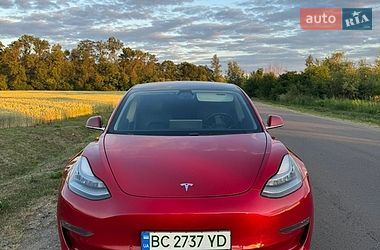 Tesla Model 3  2018