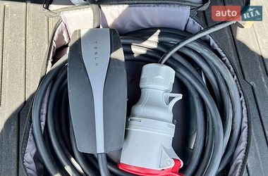 Седан Tesla Model 3 2021 в Ужгороде