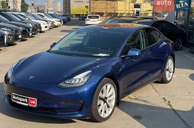 Tesla Model 3  2018