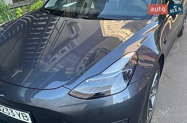 Tesla Model 3  2023