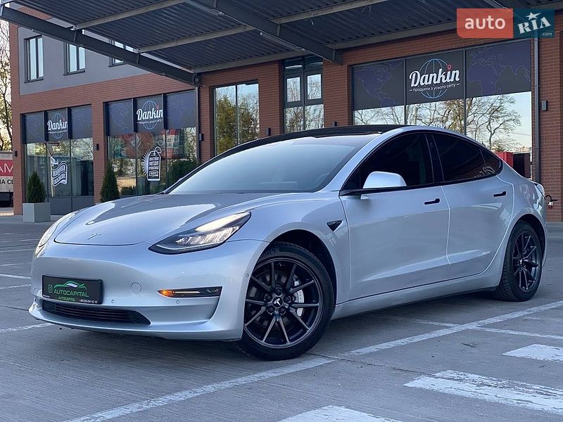 Tesla Model 3 2018
