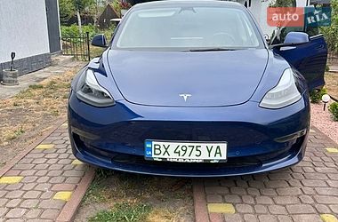 Tesla Model 3 2022