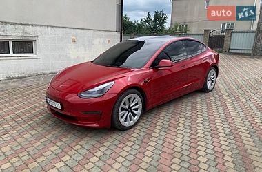 Tesla Model 3  2022
