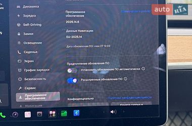 Седан Tesla Model 3 2021 в Львові