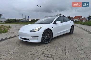 Tesla Model 3  2023