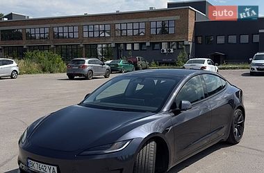 Tesla Model 3  2024