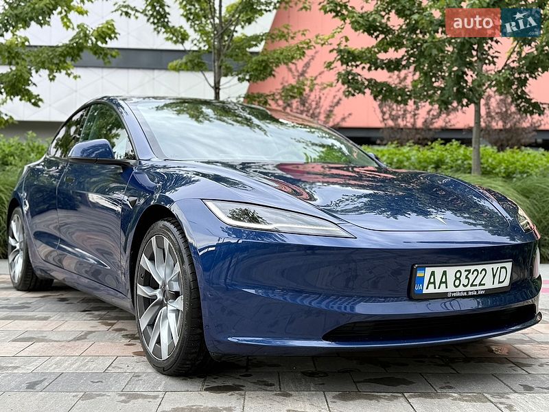 Tesla Model 3 2023