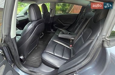 Седан Tesla Model 3 2022 в Львові
