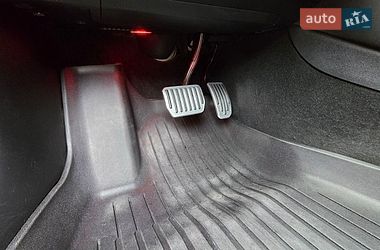 Седан Tesla Model 3 2022 в Львові