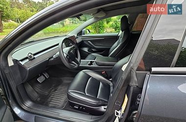 Седан Tesla Model 3 2022 в Львові