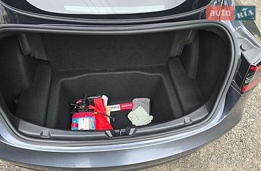 Седан Tesla Model 3 2022 в Львові