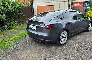 Седан Tesla Model 3 2022 в Львові