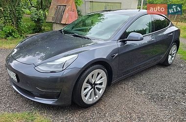 Седан Tesla Model 3 2022 в Львові