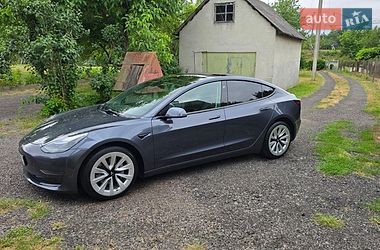 Седан Tesla Model 3 2022 в Львові