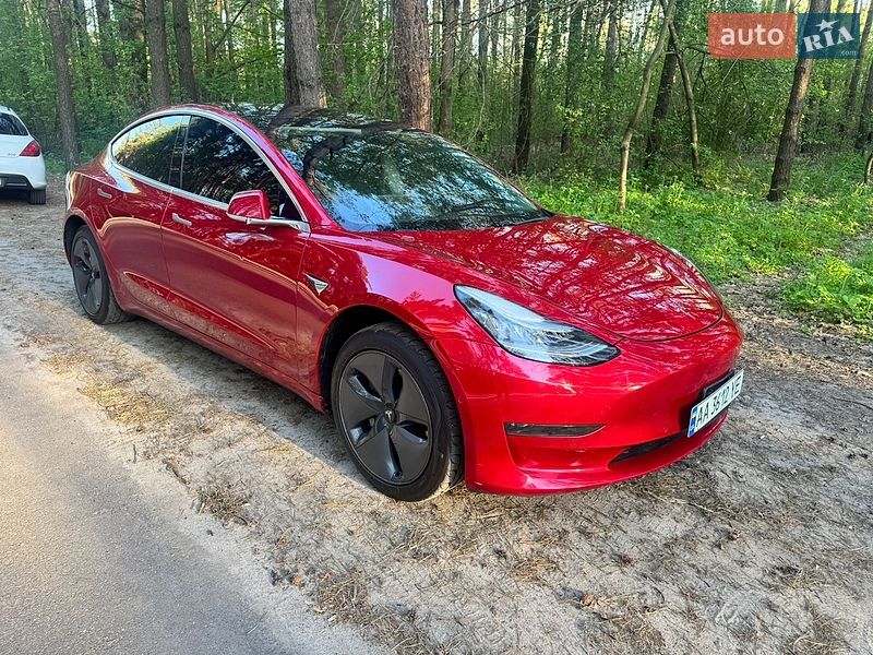 Tesla Model 3 2019