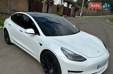 Седан Tesla Model 3 2023 в Киеве