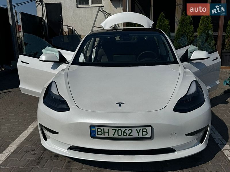 Седан Tesla Model 3 2023 в Одесі фото 13 Седан Tesla Model 3 2023 в Одесі
