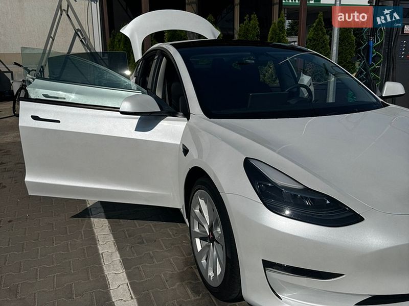 Седан Tesla Model 3 2023 в Одесі фото 2 Седан Tesla Model 3 2023 в Одесі