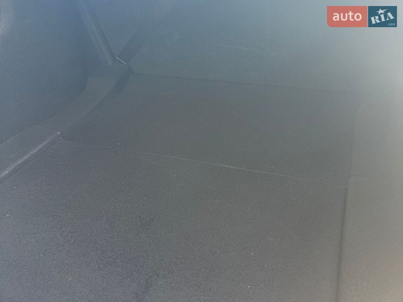 Седан Tesla Model 3 2023 в Одесі фото 15 Седан Tesla Model 3 2023 в Одесі
