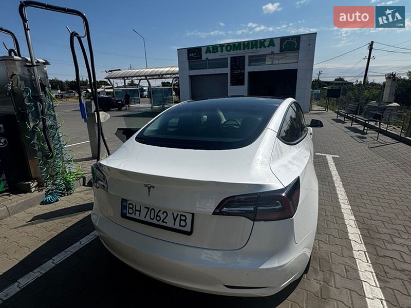 Седан Tesla Model 3 2023 в Одесі фото 12 Седан Tesla Model 3 2023 в Одесі