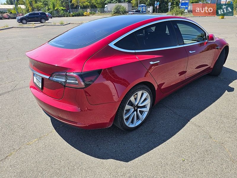 Седан Tesla Model 3 2018 в Одессе