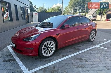 Tesla Model 3  2021