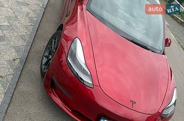 Tesla Model 3  2022